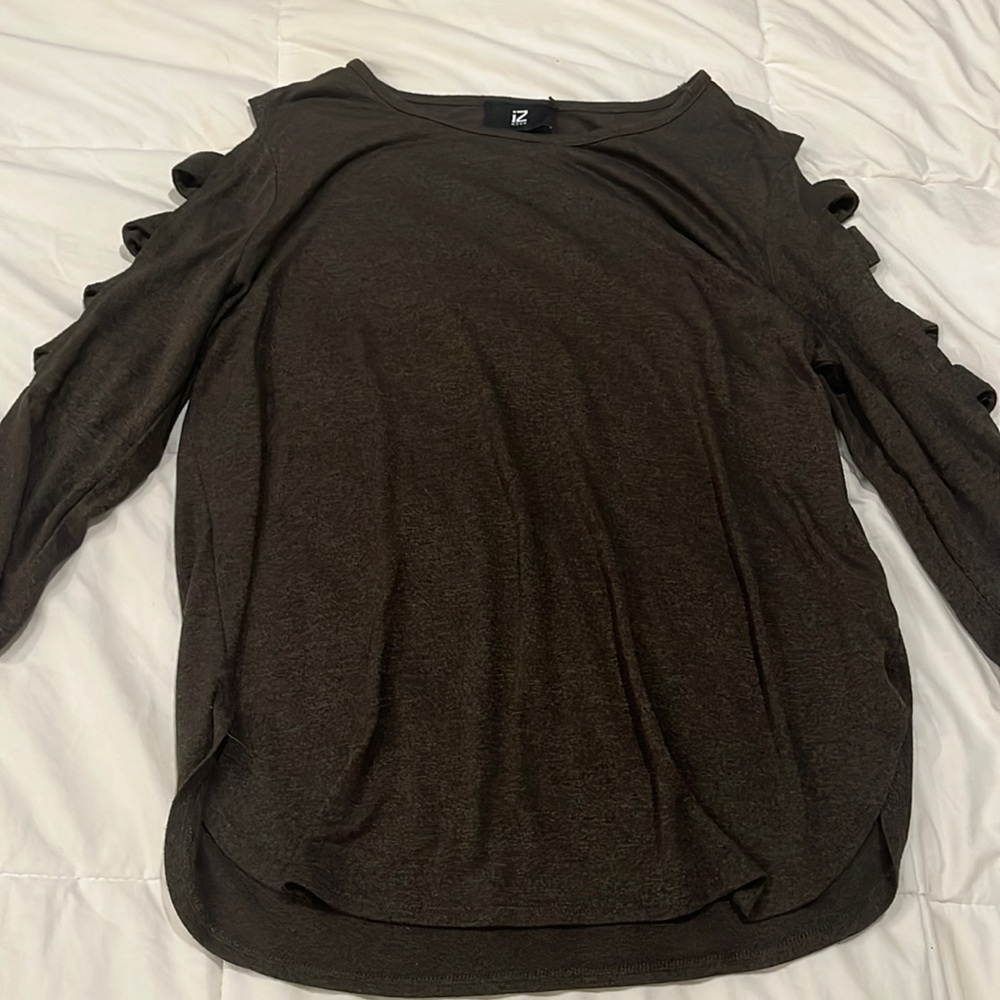 3/4 sleeve shirt with cutouts - Dark Green - M